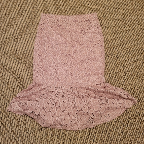 Pink Pencil/Midi Skirt - Picture 2 of 3